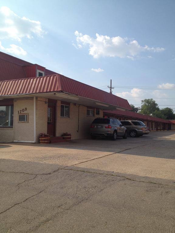 Deluxe Inn Lawton Esterno foto